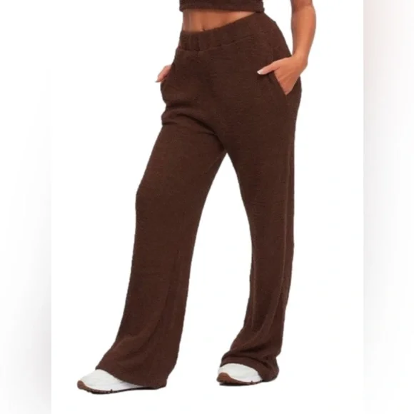 ❄️ Winter Wear Sweaters/Flannel/Toque/Scarf /Sherpa/Vests/Pants - Picture 2 of 8